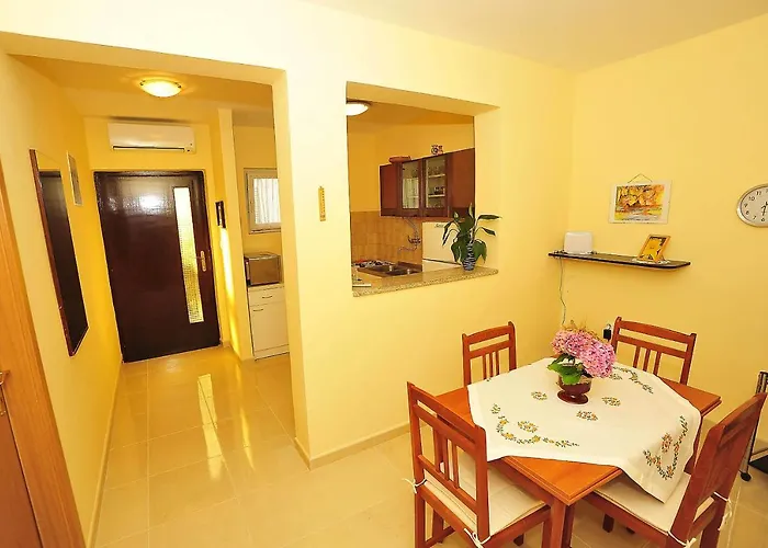Apartment By The Sea Sukosan, Zadar - 5802