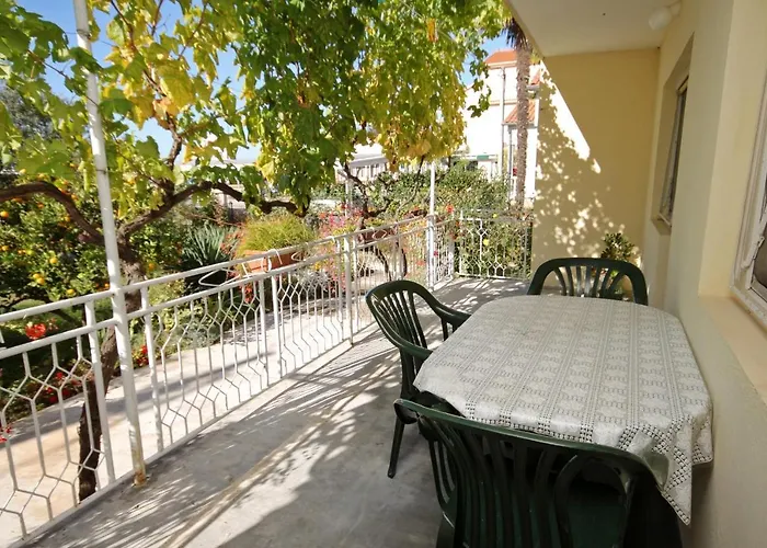 Apartment By The Sea Sukosan, Zadar - 5802 Sukošan