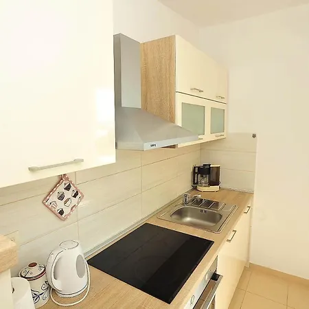 Apartment By The Sea Sukosan, Zadar - 5802 *